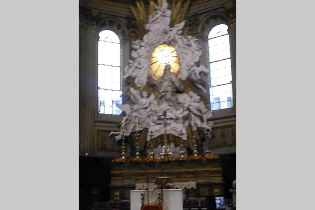 Napoli Centro Storico Un Passo Da San Gennaro Daire Dış mekan fotoğraf
